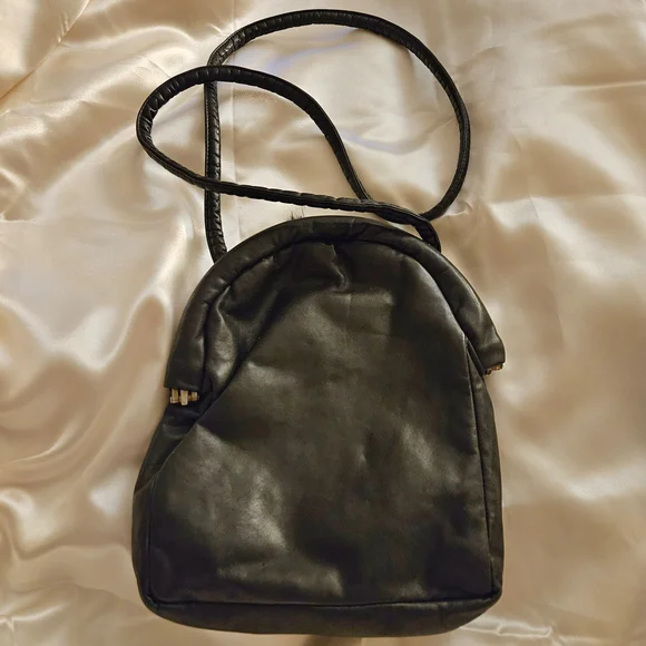 Chic Black Embellished Crossbody Bag - Picture 4 of 9